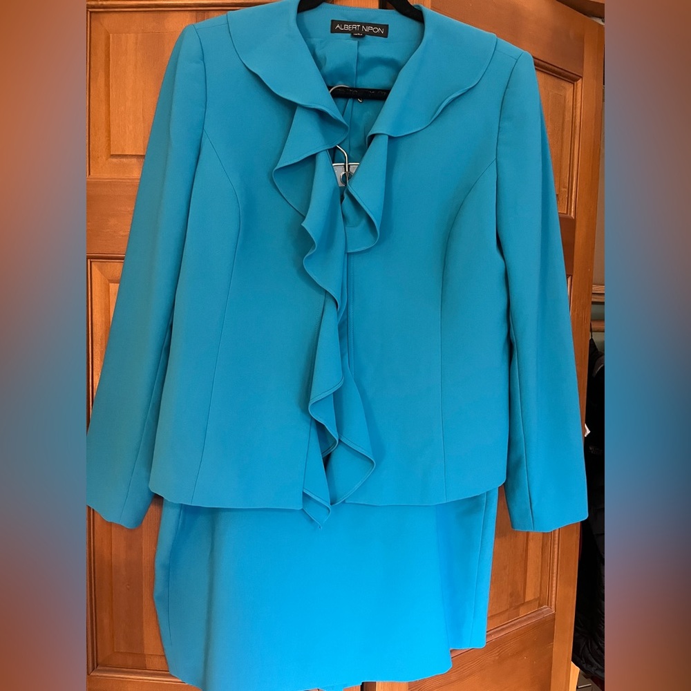 Albert Nipon Blue Ruffle front skirt suit. Size 12